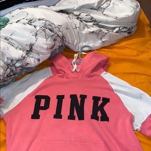 Women’s crop top hoodie